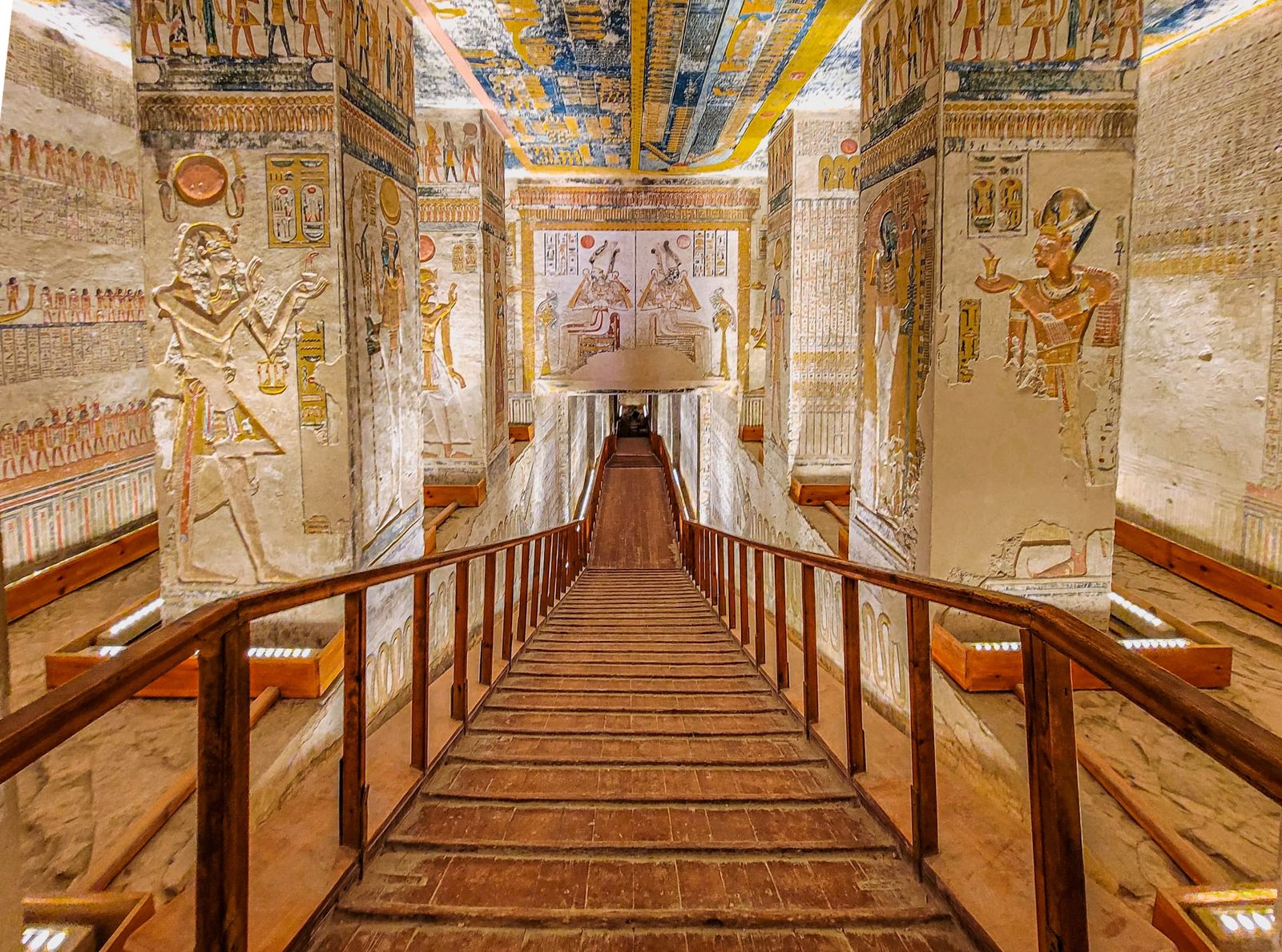 Royal Palaces of Luxor – photo 3