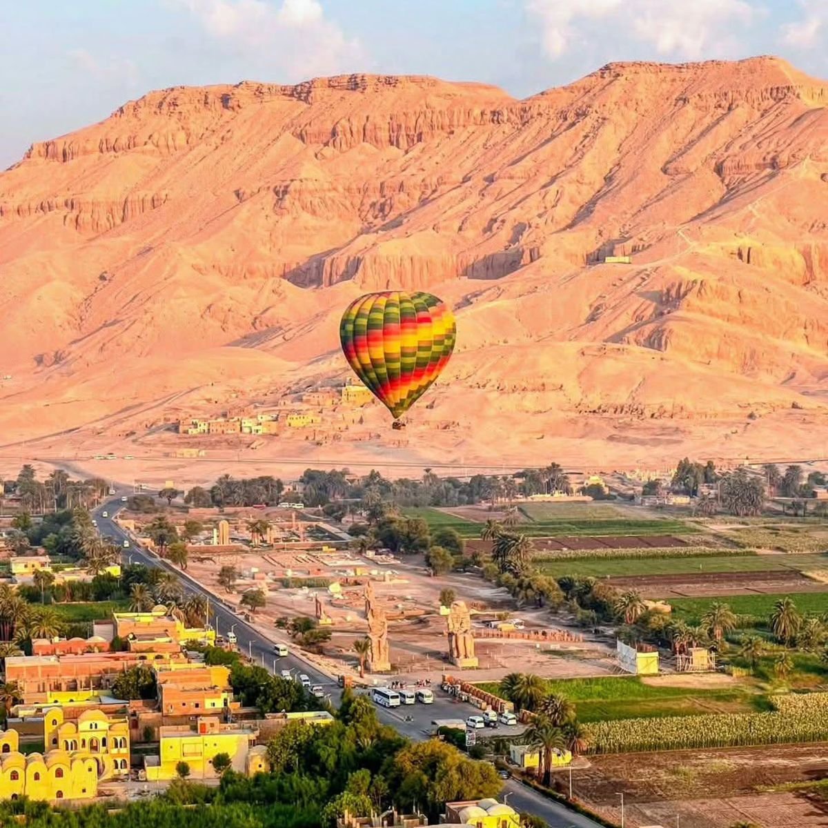 Luxor mit Heißluftballon – Foto 3