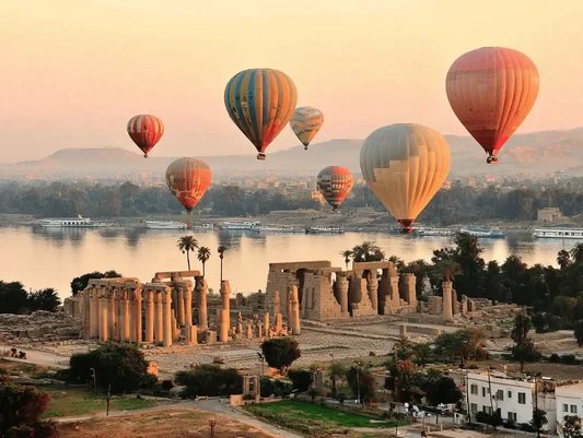 Luxor mit Heißluftballon – Foto 2