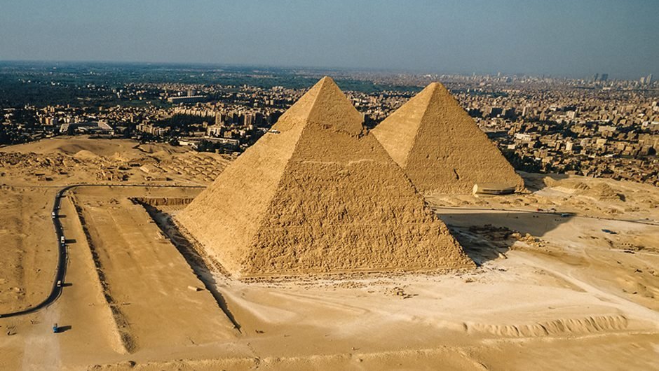 PRIVATE Day Trip to Ancient Cairo and the Pyramids of Giza by Plane